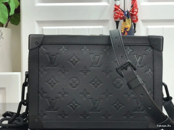 VUITTON LOUIS BOX 0105